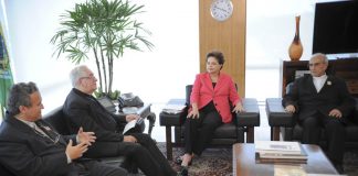 O Esdrúxulo Encontro