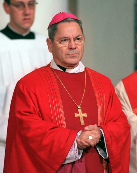 Equiparar o casamento com as uniões homossexuais, essa injustiça!