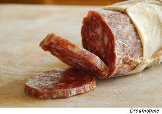 Ao fundamentalismo ateu se opõe a radicalidade cristã A tática do salame