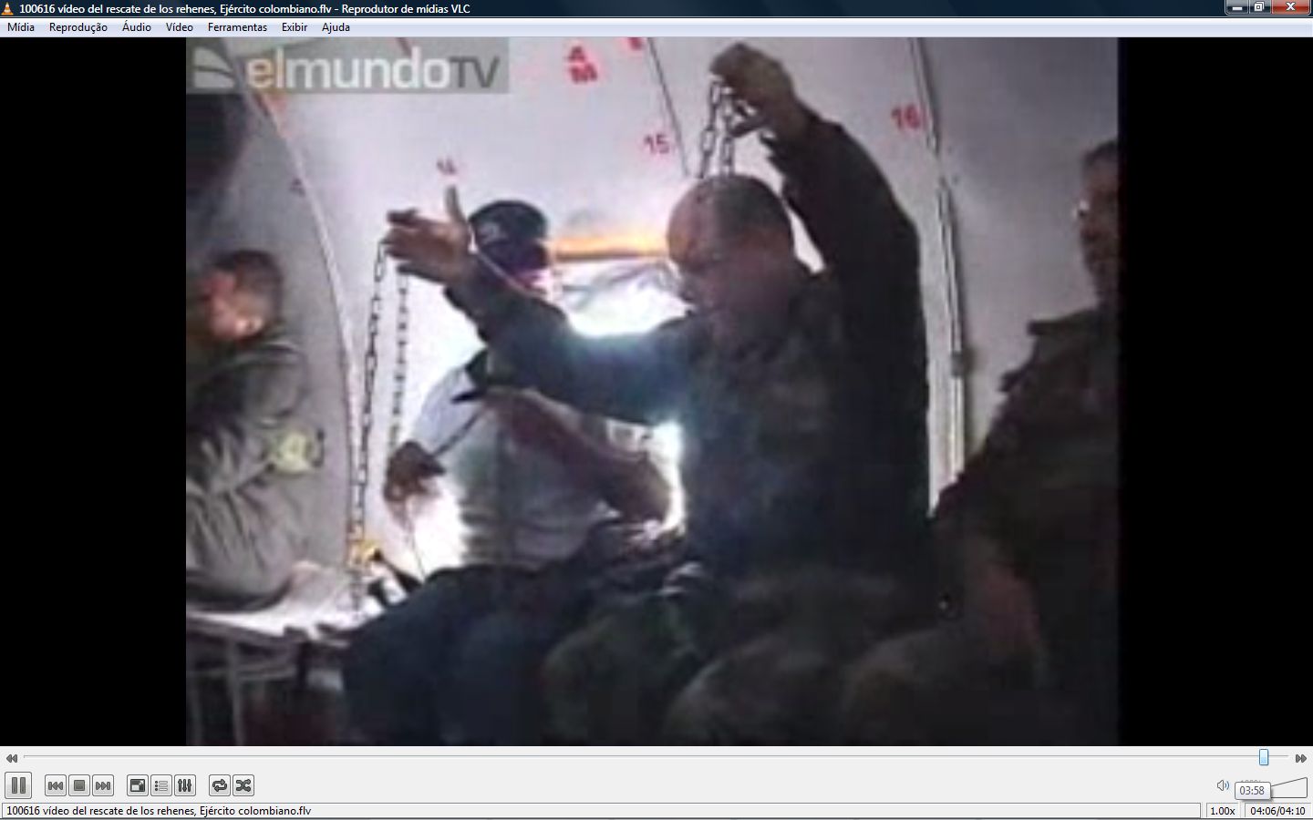 Alegria dos reféns resgatados pelo exército na Colômbia