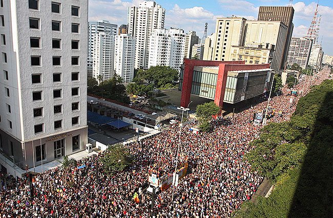 Parada homossexual e ditadura anti cristã…