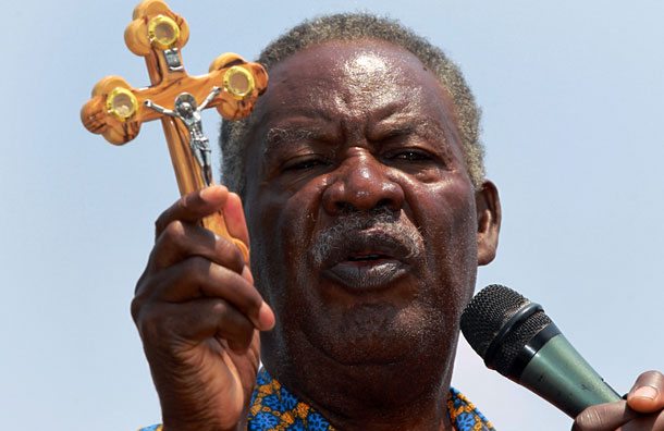 Na Zâmbia, presidente católico pretende basear seu governo segundo os Dez Mandamentos