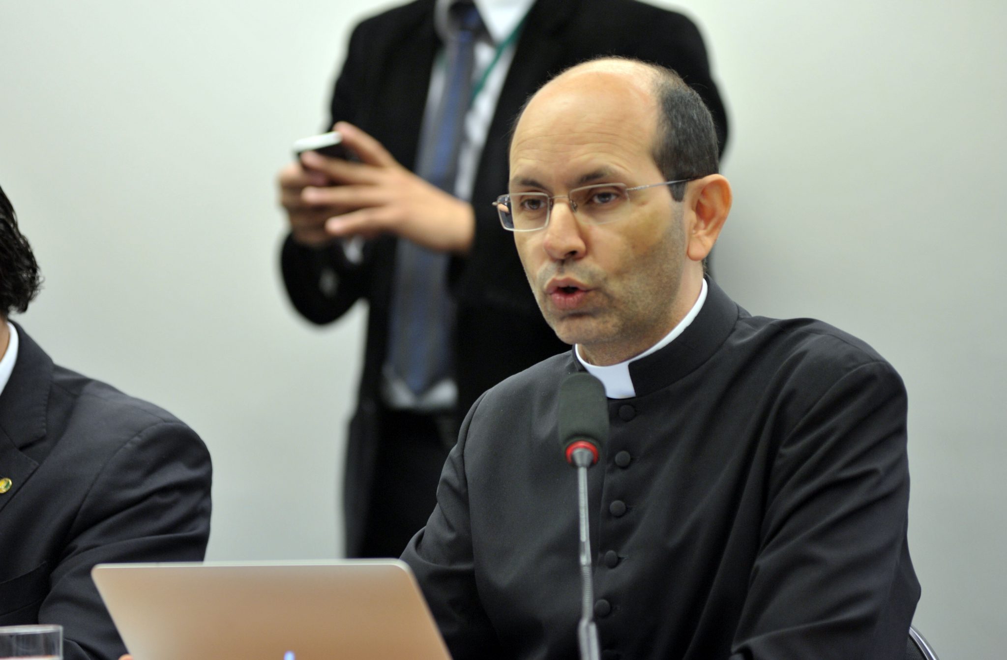 Em Audiência Pública na Câmara dos Deputados, Pe. Paulo Ricardo pede veto ao PL 3/13 Pe. Paulo Ricardo (Agência Câmara Notícias)