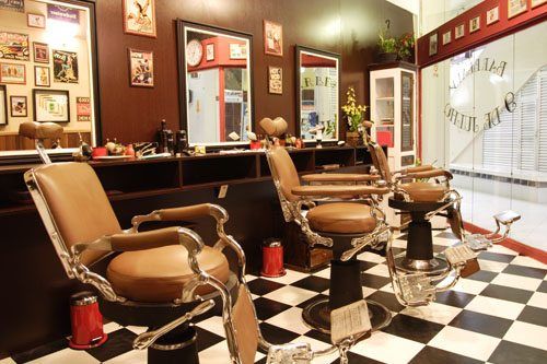 Previdência na barbearia oito irmãos