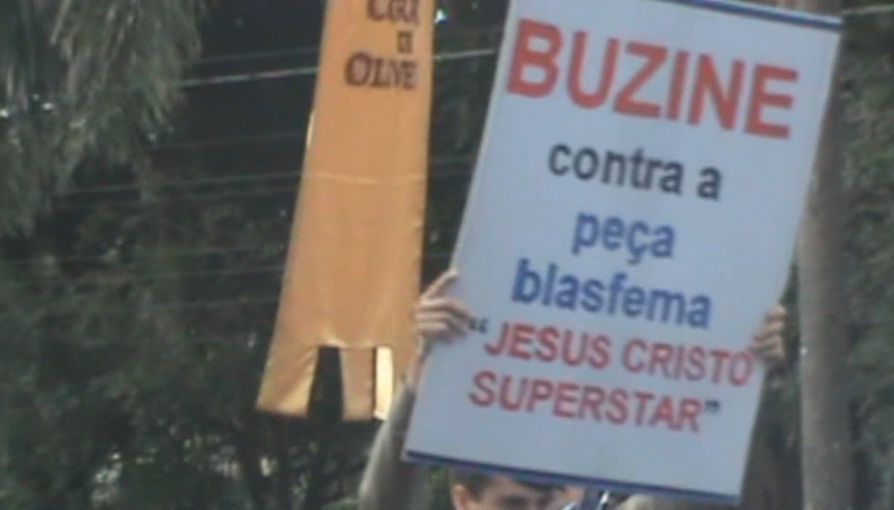 Assine o protesto e buzine contra a blasfêmia!