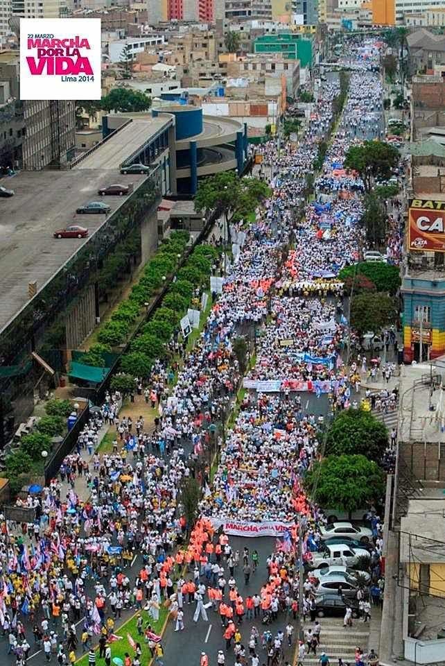 Marcha pela vida no Peru: a maior na história do continente Marcha pela Vida, Lima. 22.03.2014
