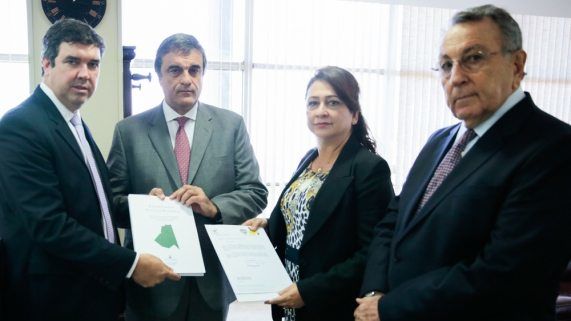 A FUNAI e o CIMI insuflam as invasões e o Ministro se cala…