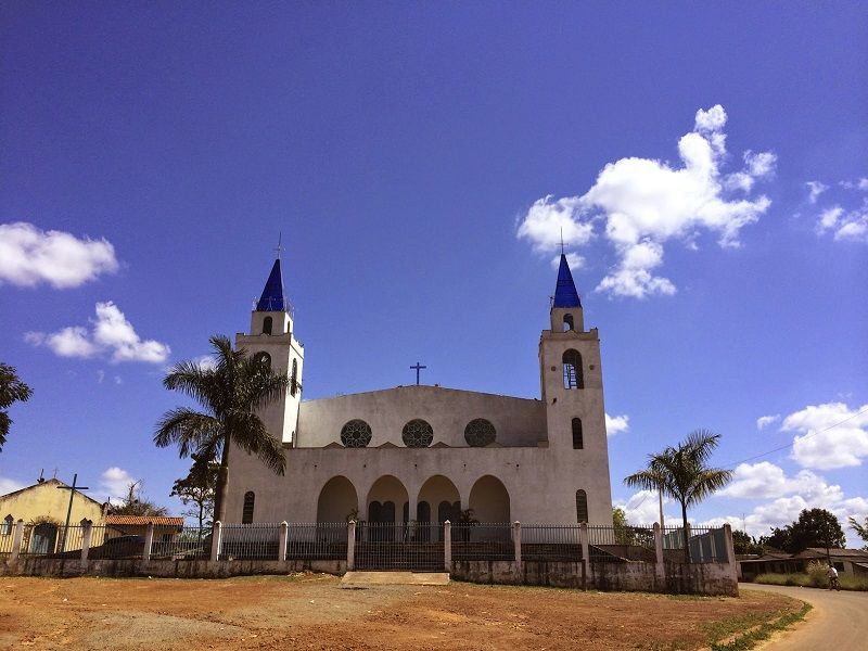 Em Goiás governo quer mais quilombos, mas população contesta Igreja da fazenda Mesquita