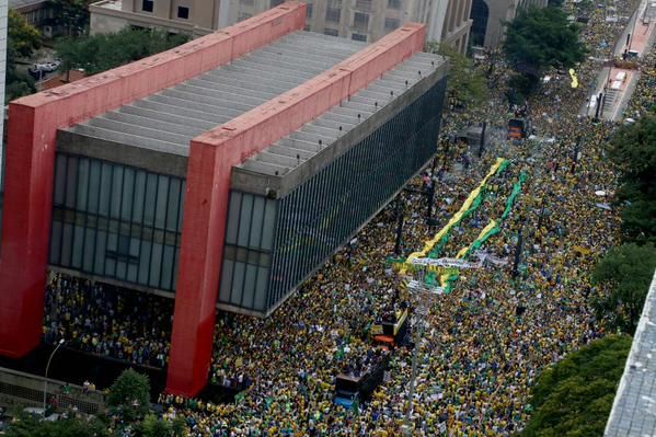 15 de março e a alergia anti-socialista