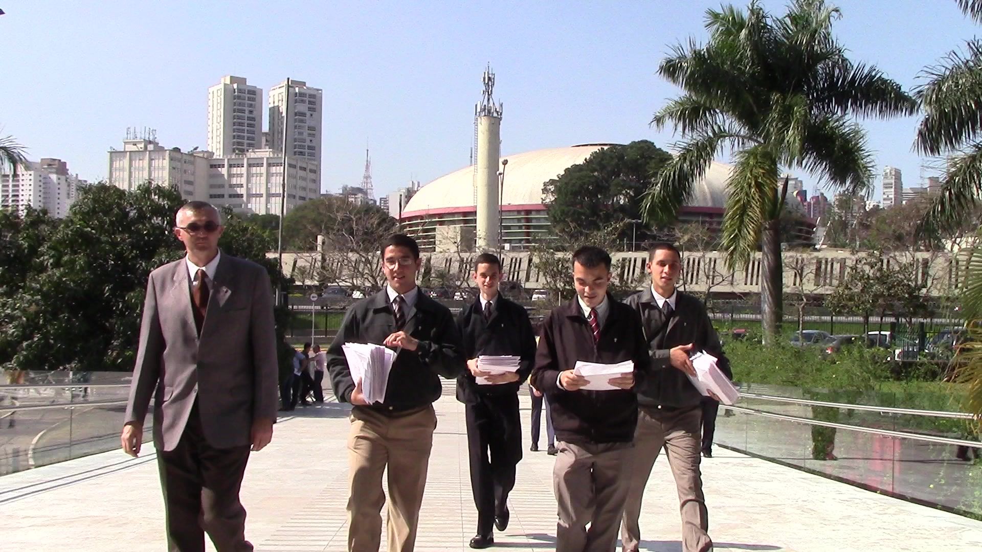 “NÃO!” ao Gênero no Plano Estadual de Educação! Voluntários do IPCO na ALESP