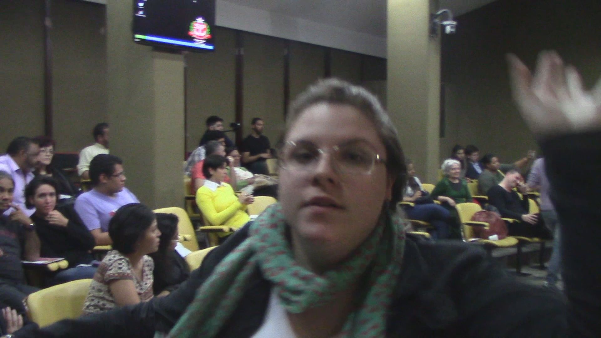 Vídeo: Discutir “Gênero” usando a violência! – Membro do IPCO é agredido em audiência do PEE! Assessora do Ver. Toninho Vespoli agride jovem do IPCO