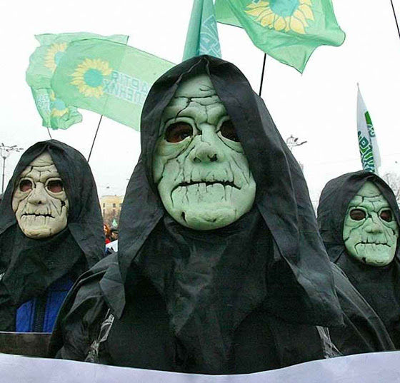 COP21 (Parte II) – raiz ateia, anticristã e anticientífica da proposta ambientalista Ativistas ambientalistas na Ucrânia.