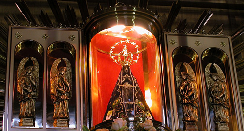 Três razões muitos simples pelas quais a Imagem de Nossa Senhora Aparecida não deve desfilar no Carnaval de 2017!