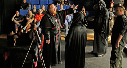 Os fiéis pedem ao Papa clareza contra os ataques do mal