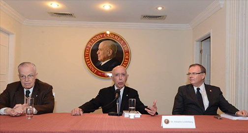 TEOLOGIA DA LIBERTAÇÃO — Um salva-vidas de chumbo para os pobres – Fotos