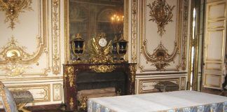 Sala de Conselho de Luís XV no castelo de Fontainebleau