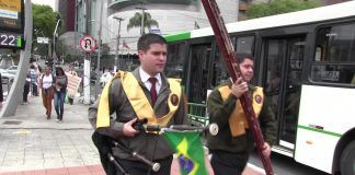 Ação Jovem do IPCO protesta novamente contra palestra de Judith Butler