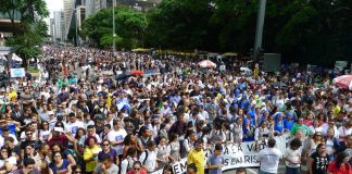Na Av. Paulista, manifestação contra o pecado de aborto