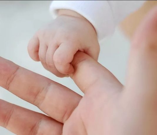 Nascer é um Direito! Assine por uma PEC que defenda a Vida!