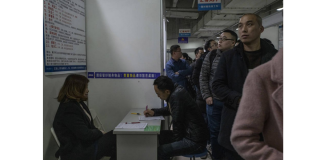 Vai ruindo o mito do “gigante” chinês: desemprego (III)