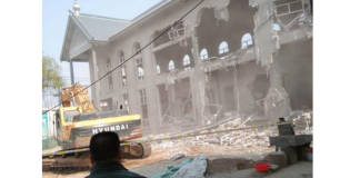 China destroi igreja católica em Qianyang. De que valeu o “Acordo Provisório”?