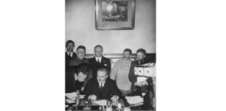 Nazismo é “fenômeno de esquerda”. Afinidades doutrinárias com o comunismo (II)