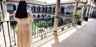 Modernização esvaziou de eclesiásticos a Igreja Católica