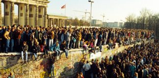 30 anos da Queda do Muro de Berlim! E a Nurenberg do Comunismo?