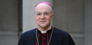 Mons. Viganò: “A abominação de ritos idolátricos penetrou no santuário de Deus”