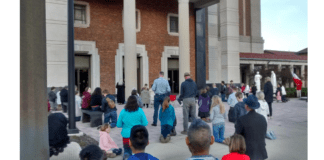 Chicago, Geórgia, Iova, Minnesota, Michigam pedem a reabertura das igrejas