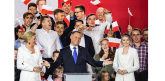 Polônia derrota a esquerda: reelege presidente pró família e valores morais