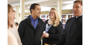 Mais um sacerdote resiste: “ainda estou a lutar”, na defesa da Fé