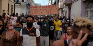 Sobe a 424 o número de detidos em Cuba