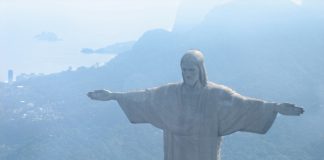 “O Brasil é esquecido”