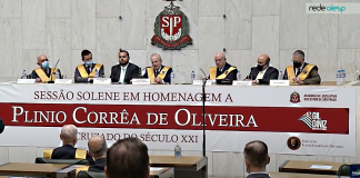 Assembleia de SP faz justa homenagem ao Prof. Plinio