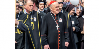 Cardeal polonês expressa preocupações com limitação da missa tridentina