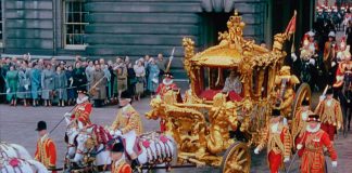 COROAÇÃO DA RAINHA ELIZABETH II