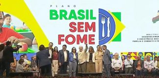 LULA PROMETE MUITO E NÃO CUMPRE NADA